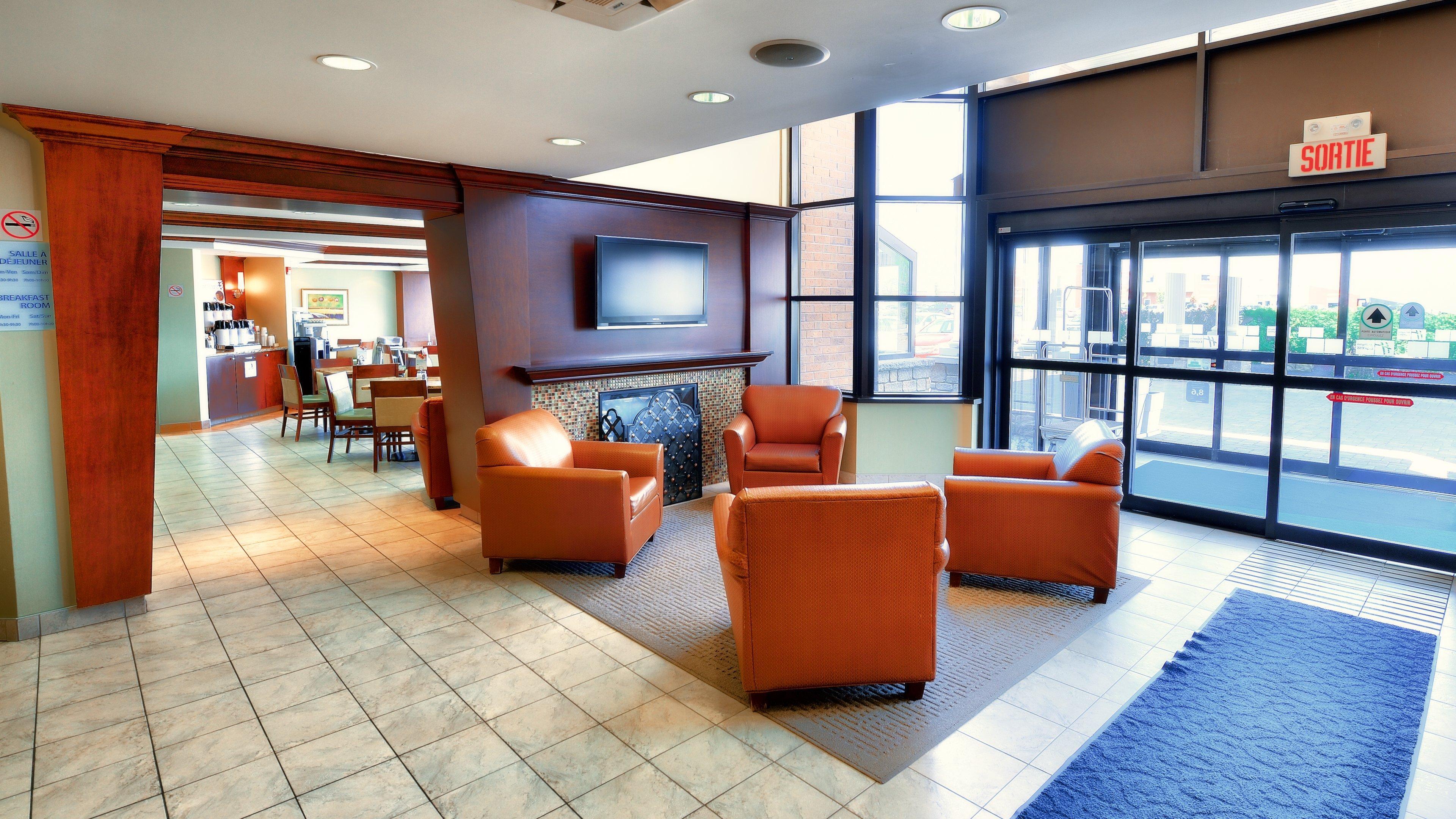 Quality Inn Сен-Жан-сюр-Ришельо Екстериор снимка