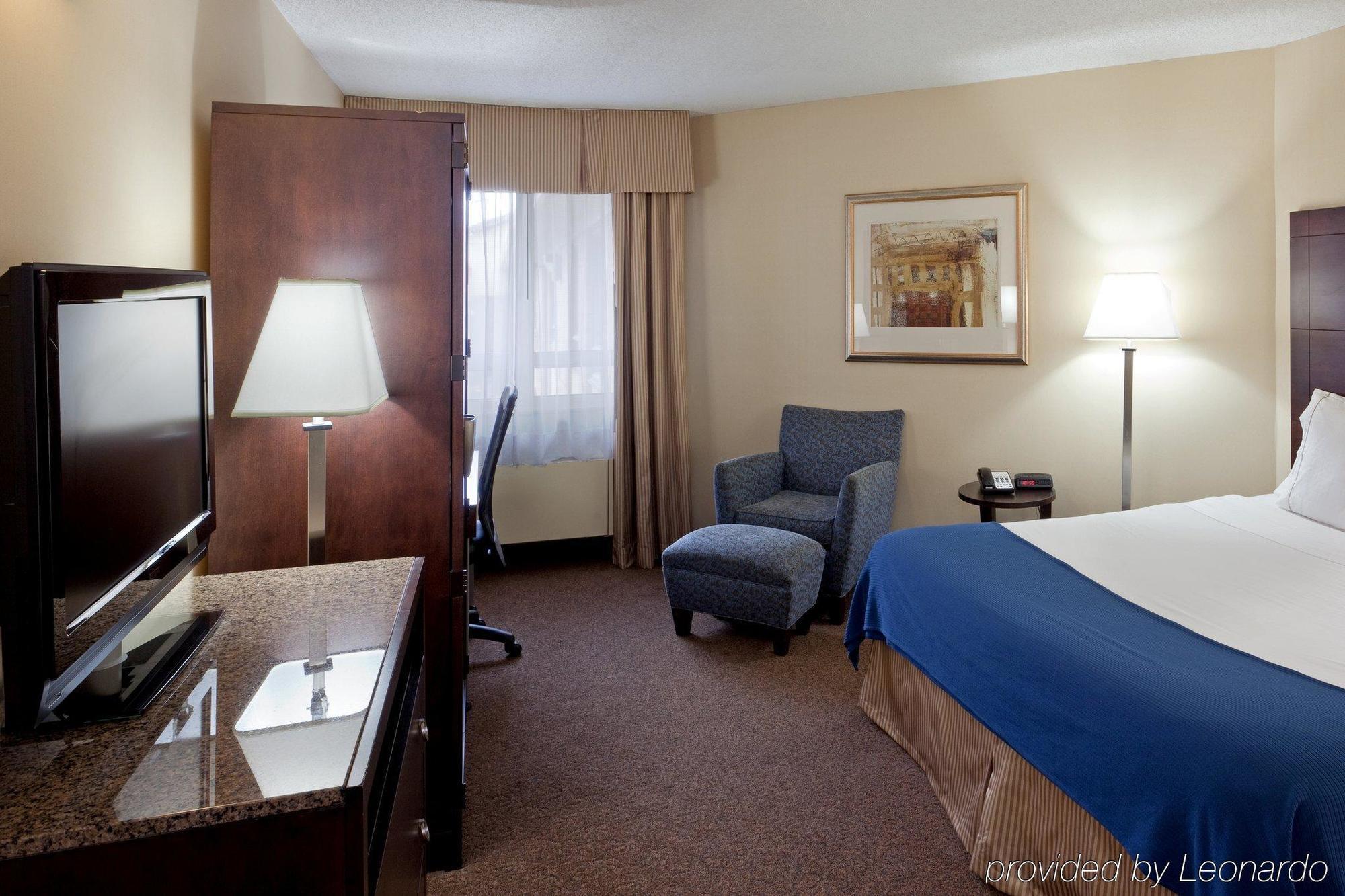 Quality Inn Сен-Жан-сюр-Ришельо Стая снимка